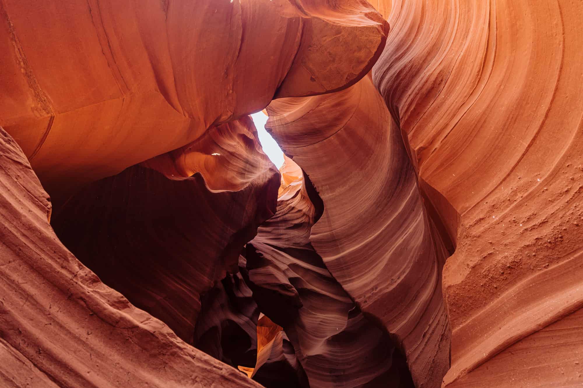 Upper vs Lower Antelope Canyon: The Big Differences in 2024