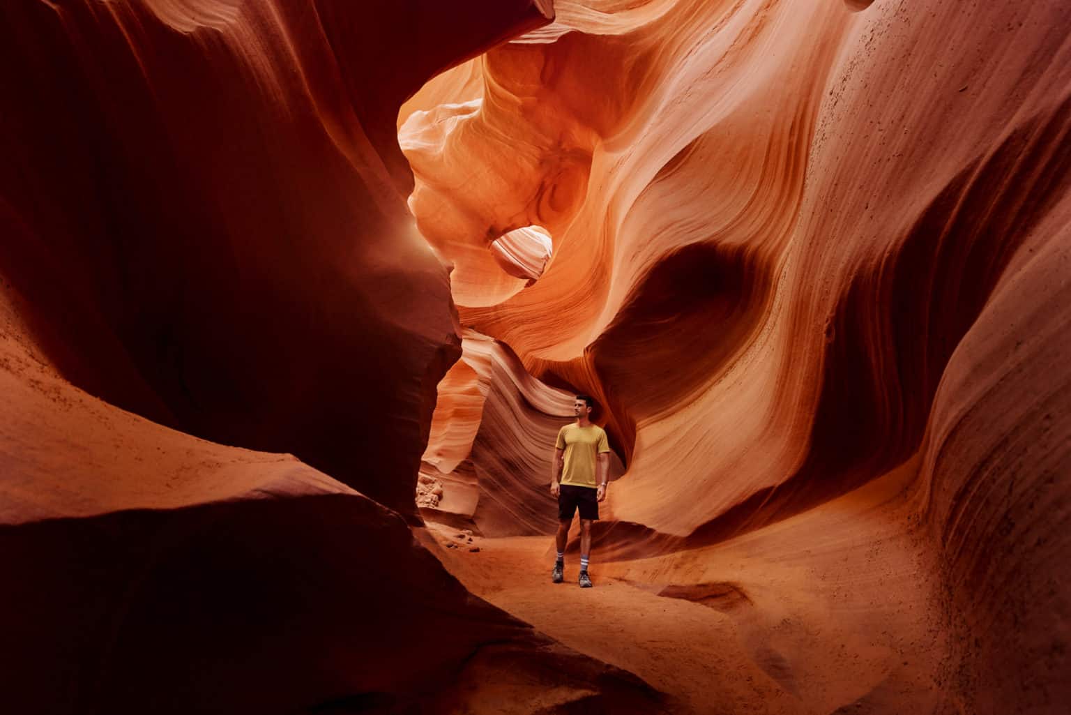 Upper Vs Lower Antelope Canyon The Big Differences In