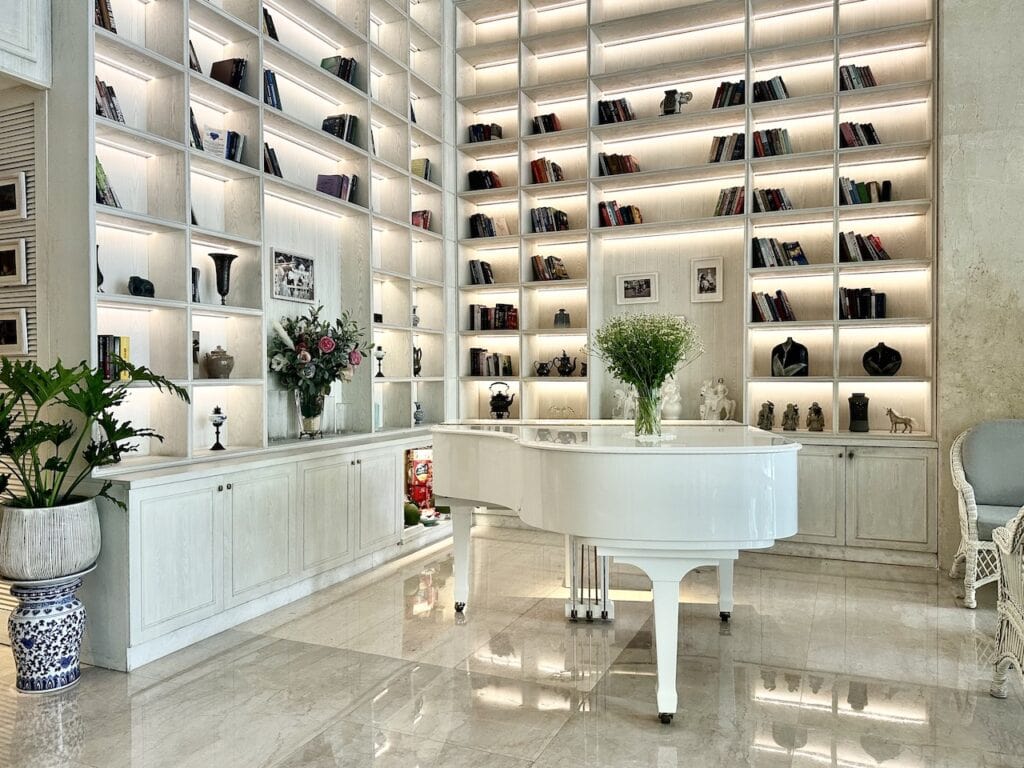 Au Lac Charner Hotel lobby piano