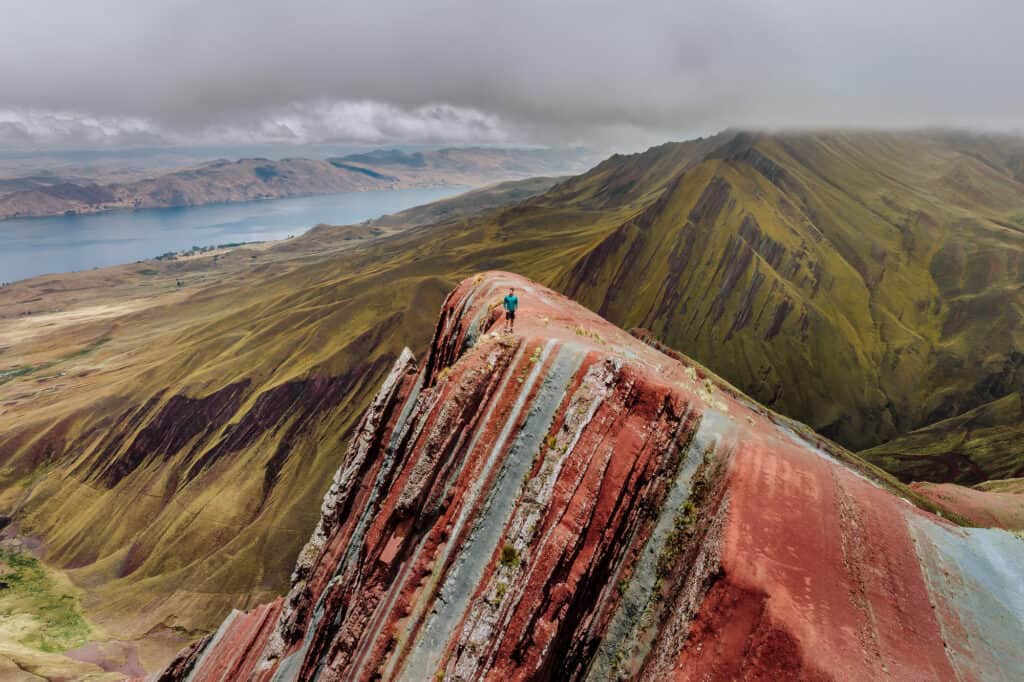 Jared Dillingham hiking to Pallay Punchu