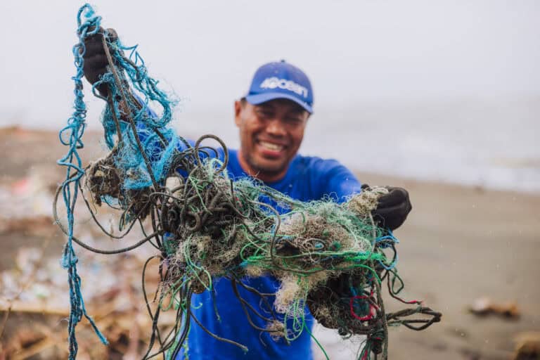 4ocean’s Bali Mission: Tackling the Plastic Problem on Beaches